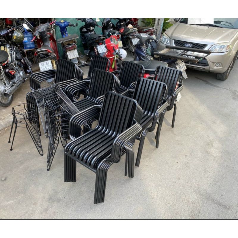 Ghế sắt uốn có tay và không có tay