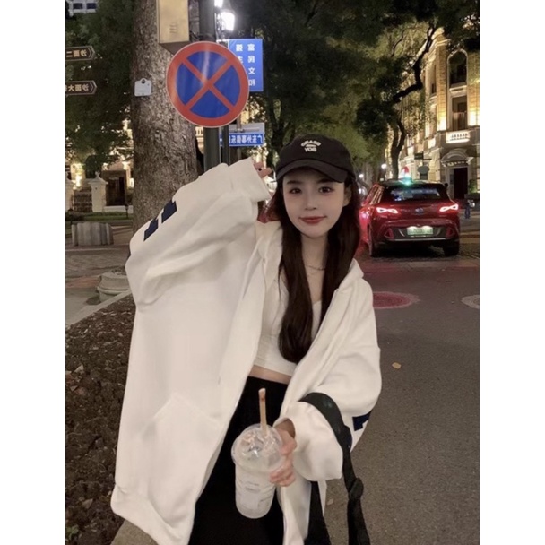 áo khoác hoodie dây kéo nữ hình in chữ to hết lưng và tay