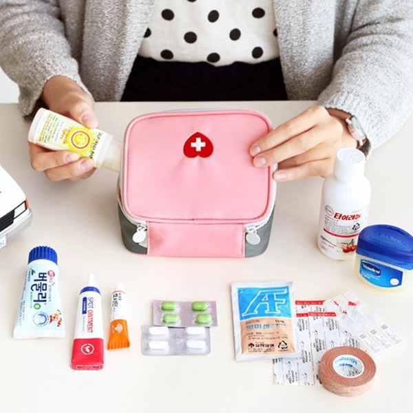 Túi nhỏ dùng đựng đồ sơ cứu y tế dùng khi đi du lịch