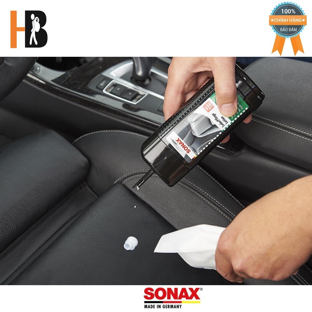 Combo Dung dịch vệ sinh nội thất xe Sonax 321200 (500ml) và Kem dưỡng ghế da Sonax 291141 (250ml)