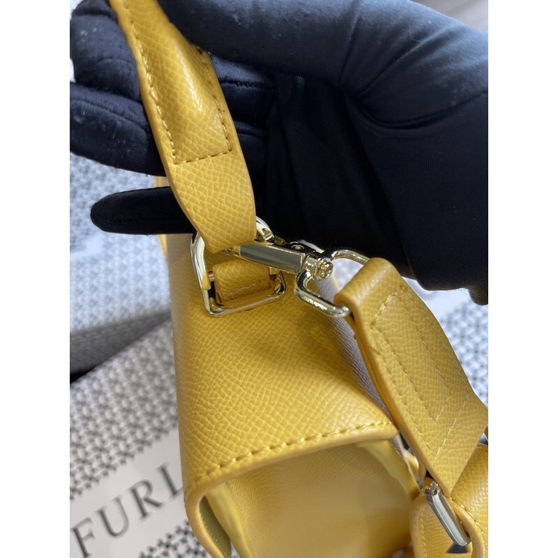 Túi Furla size 23 xinh xắn