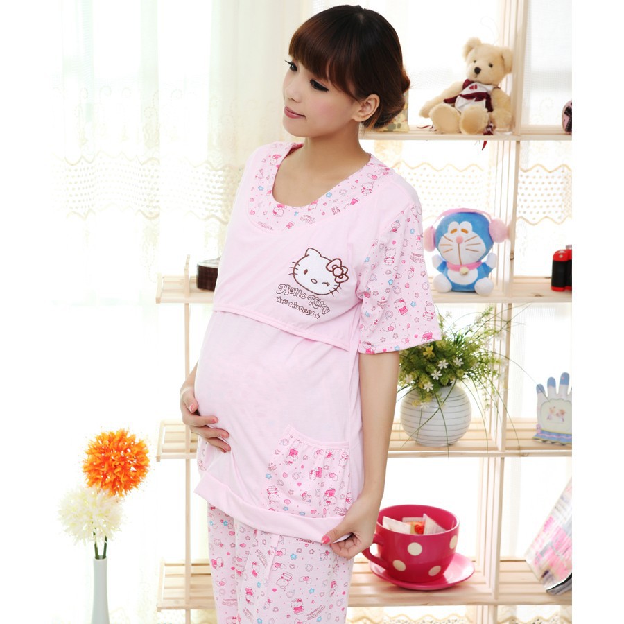Bộ quần áo sau sinh tiện dụng cho mẹ và bé