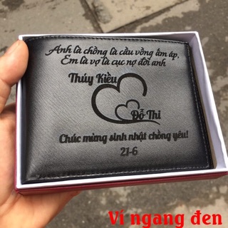 Ví da bò khắc tên