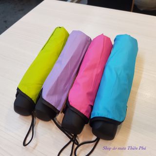 Dù chống tia UV và nở hoa khi gặp nước
