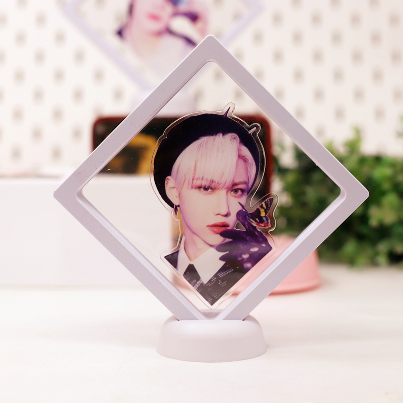 Khung Ảnh Phim Nhóm Nhạc Kpop Stray Kids Để Bàn Trang Trí