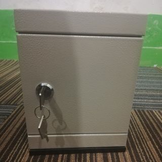 Tủ đựng tiền mini