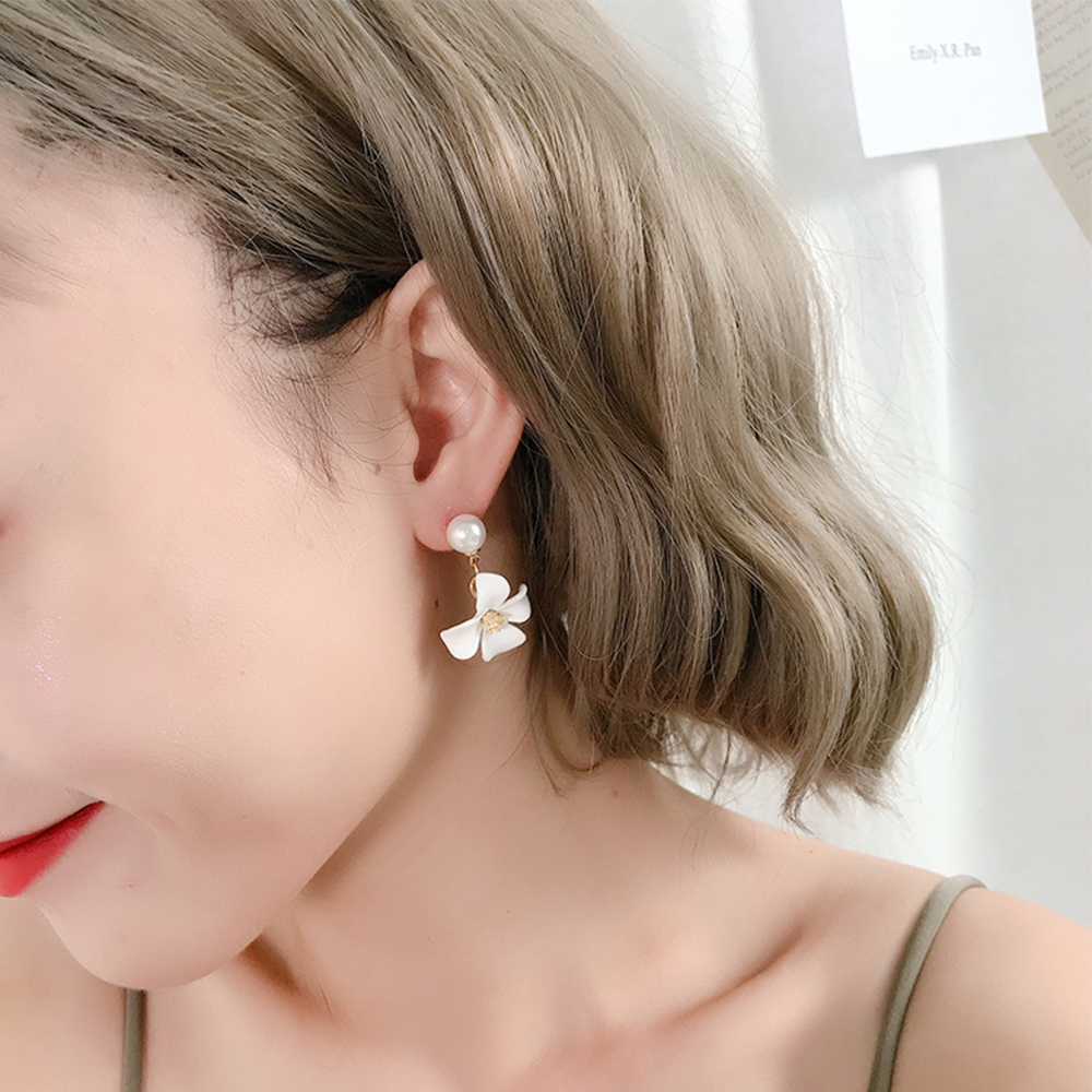 Bông Tai Đính Ngọc Trai Xinh Xắn Theo Phong Cách Hàn Quốc