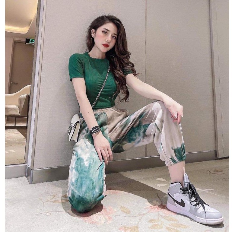 Set Croptop Loang Thể Thao Cộc Tay Mix Quần Boom Thụng Siêu Cá Tính