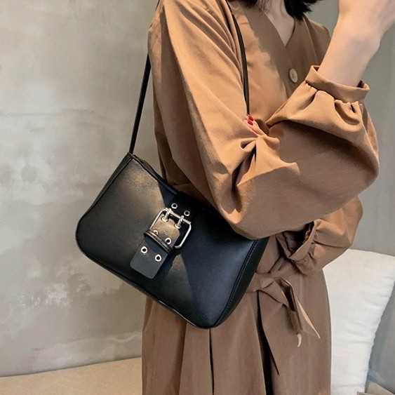 Túi Đeo Chéo Nữ Khóa Nịt Thời Trang