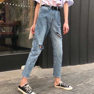 Quần jeans rách