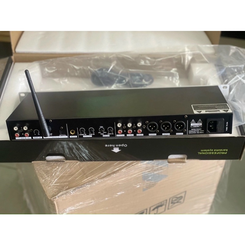 Vang Cơ lai số JBL K600