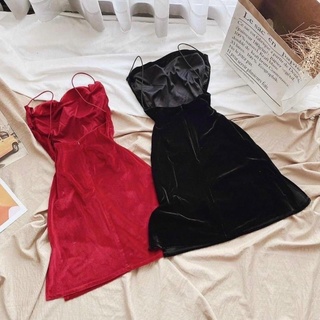 Đầm body nhung 2s hở lưng có đệm ngực sẵn xẻ tà tôn dáng