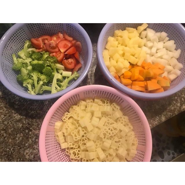 Nui hình Hello kitty và hoa