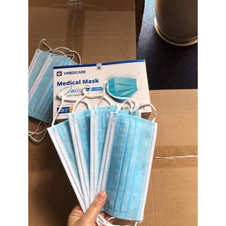 Hộp 50 cái Khẩu trang y tế 4 lớp.