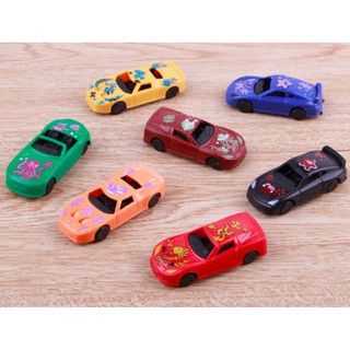 combo 6 chiếc xe mini đồ chơi cho bé . giá 40k 6 chiếc. đủ màu. thích hợp cho trẻ dưới 12 tuổi.