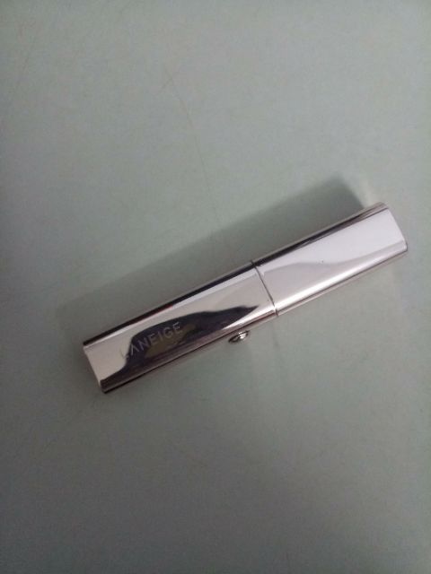 Son laneige layering lip bar màu 15 shy beige