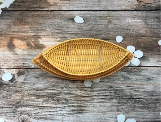 Khay thuyền nhựa giả mây đựng oản, đào tiên, hoa quả bánh kẹo