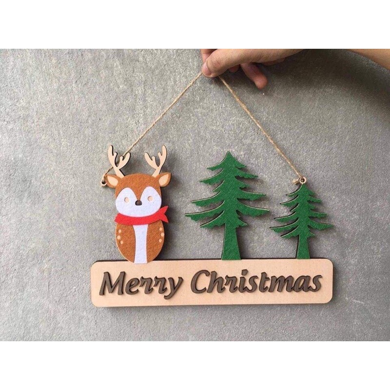 Bảng gỗ merry christmas cây thông và con vật xinh xắn kích thước 25cm tặng móc dán trang trí mùa giáng sinh
