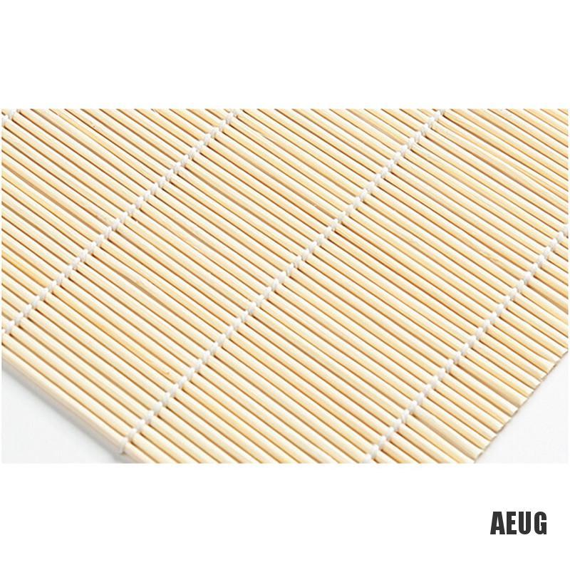 Thảm Cuộn Sushi Làm Từ Tre Kèm Vá Múc Cơm Sử Dụng Tiện Lợi