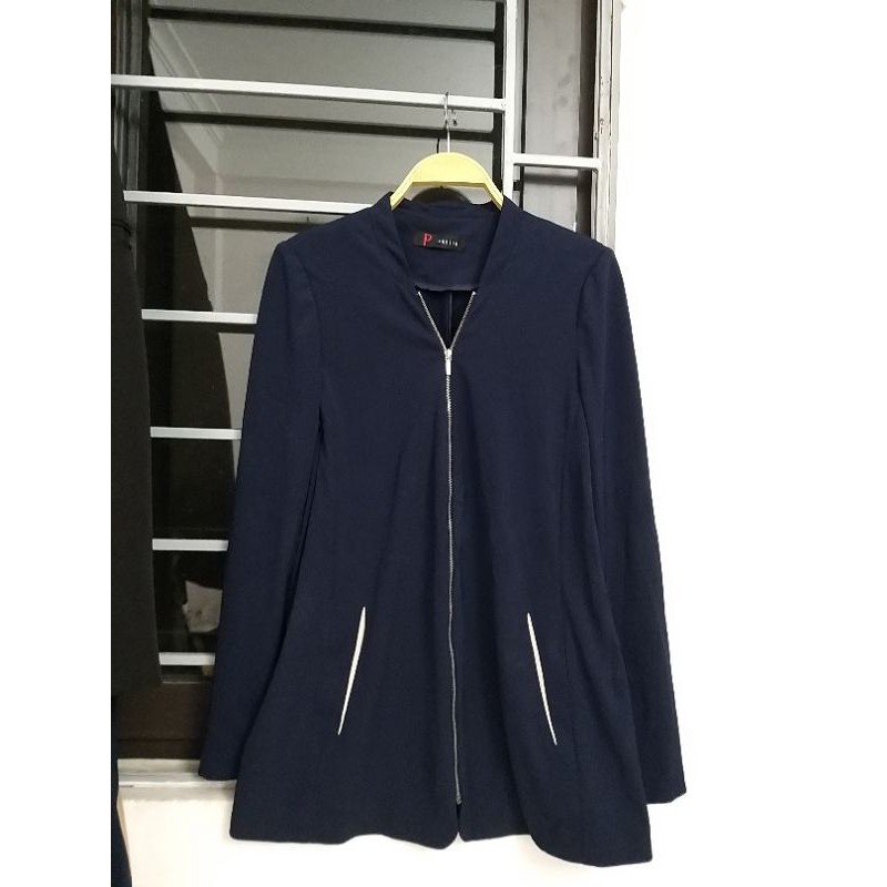 Áo măng tô si tuyển sale 79k | BigBuy360 - bigbuy360.vn