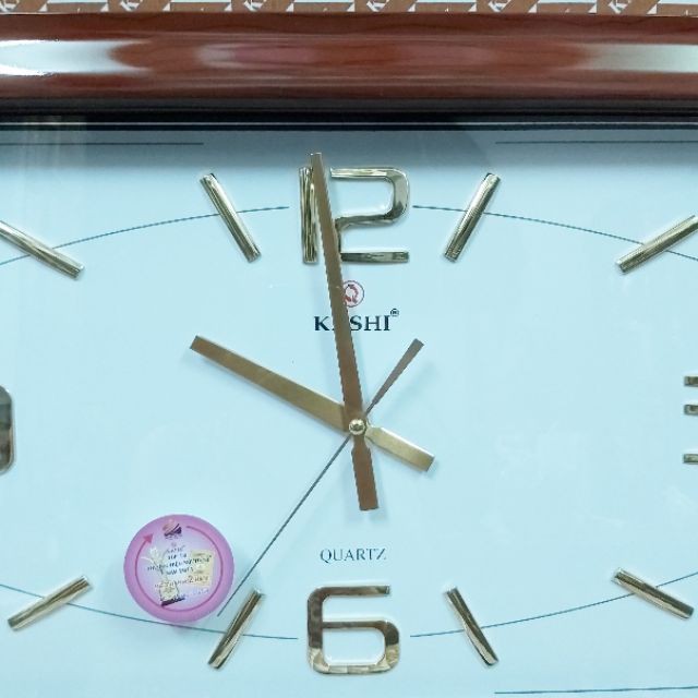 Đồng hồ treo tường Kashi K108 kích thước 45 x 50cm