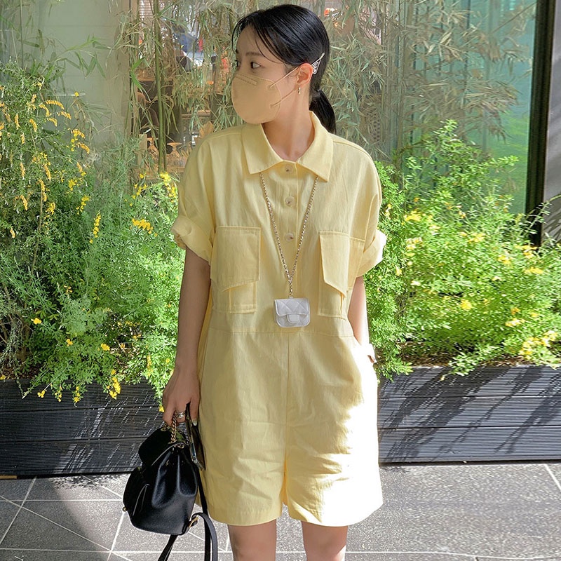 Jumpsuit cộc kaki năng động