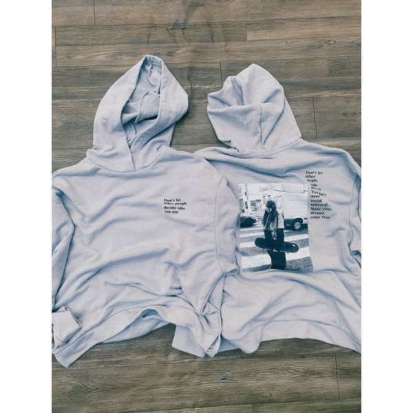 Áo hoddie có mũ