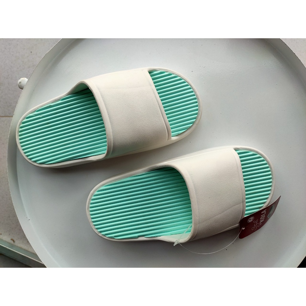 Dép Đúc Quai Ngang Nữ đế Bánh Mì KOLA Chất EVA siêu bền không thấm nước