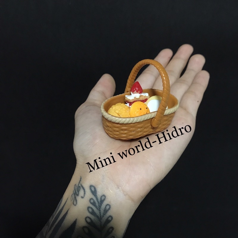 Set combo mô hình giỏ bánh mì mứt bánh trái nước ngọt mini tí hon tỉ lệ 1/12 1/8 dành trang trí nhà búp bê