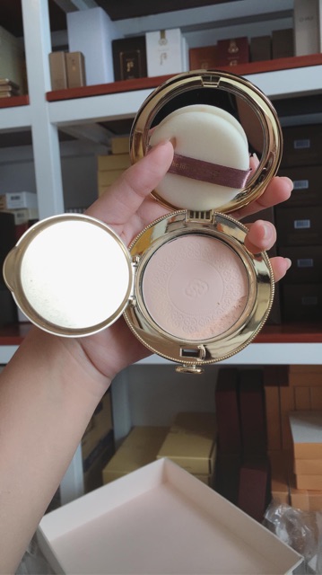 Phấn phủ Whoo vàng | BigBuy360 - bigbuy360.vn