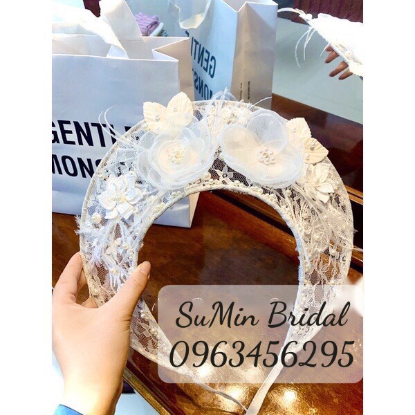 Mấn Đội Đầu Vành Ren Đính Hoa Nổi Và Lông Vũ_Mấn Đội Đầu Cô Dâu Siêu Xinh