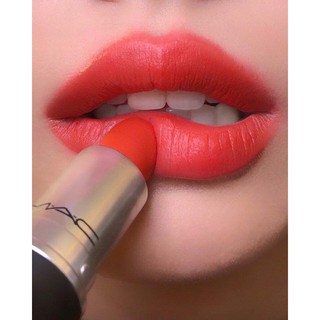 Son mac powder kiss.