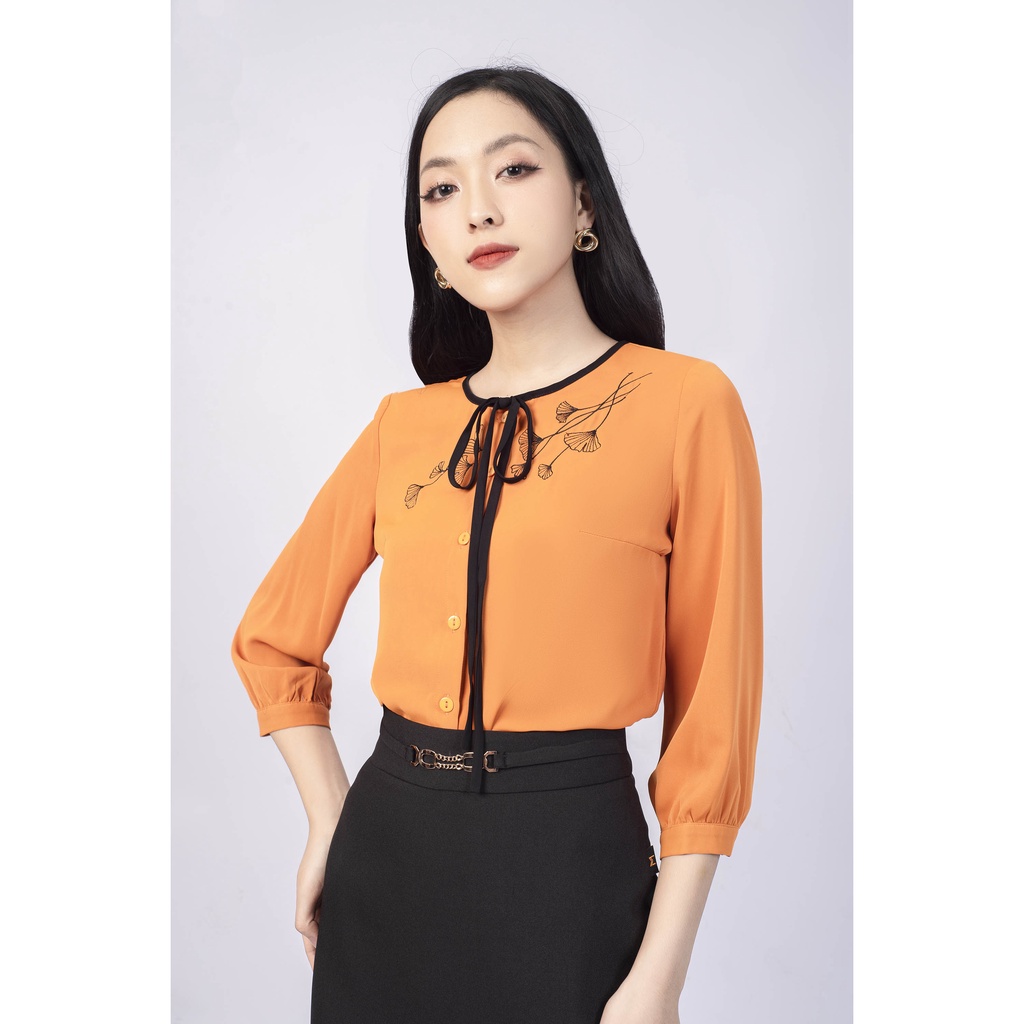 Áo sơ mi thêu cổ tròn MMOutfit M-AO020121062