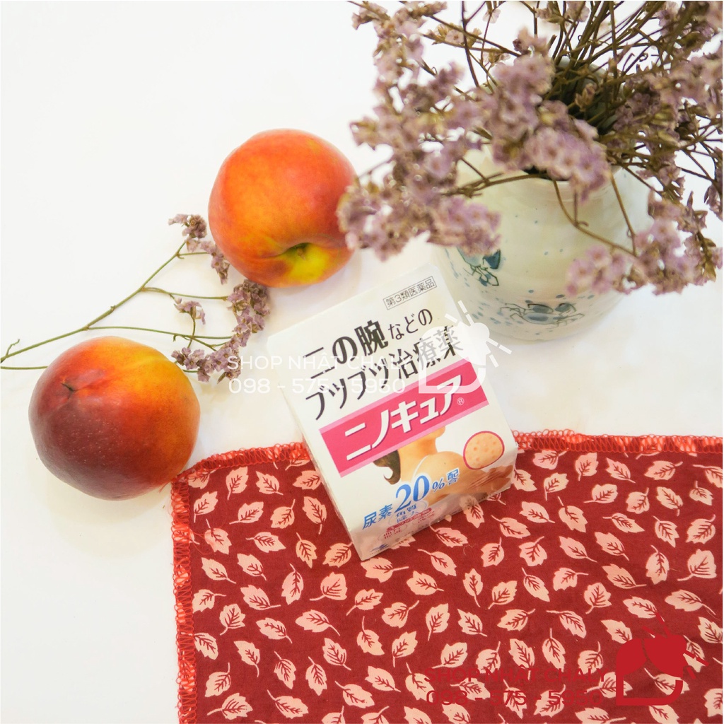 Kem bôi viêm nang lông Kobayashi Nino Cure Skin Cream 30g Nhật. Texture kem lỏng nhẹ, thẩm thấu nhanh, lành tính