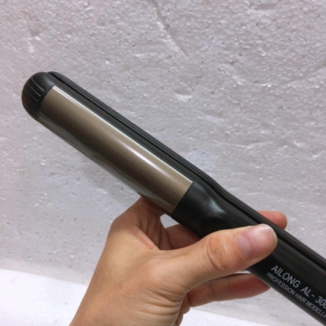 Máy tạo kiểu tóc đă năng 2in1