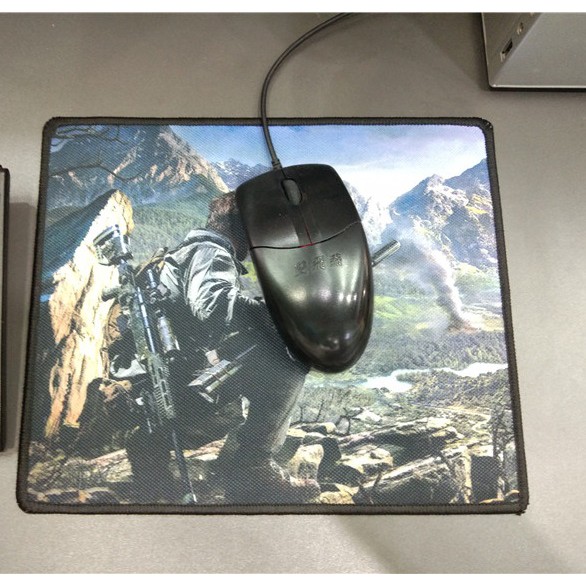 Miếng lót chuột Gaming G-8 may viền - Loại Mousepad Control (Đen)