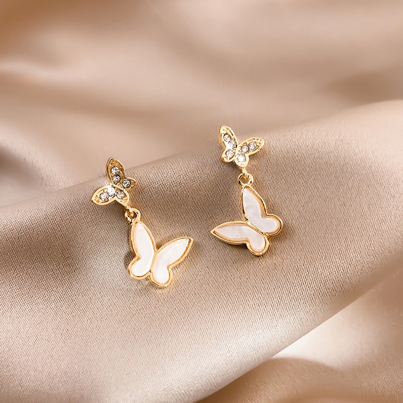 Khuyên Tai Hình Bướm Đính Đá Zircon Phong Cách Hàn Quốc
