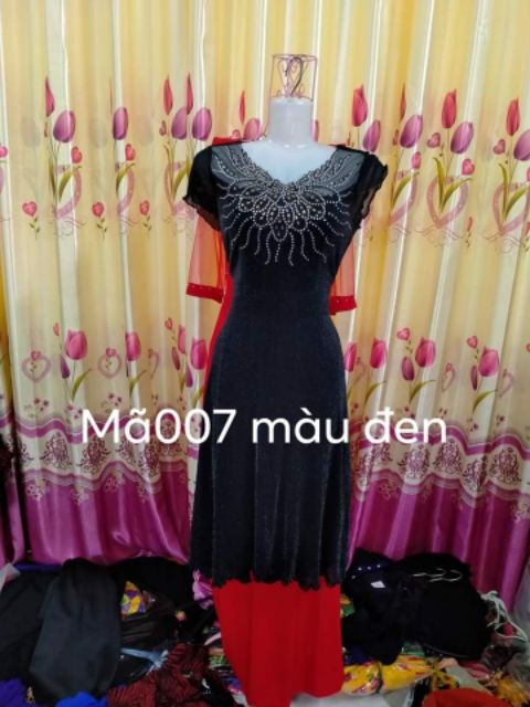 Đầm dạ hội nhũ