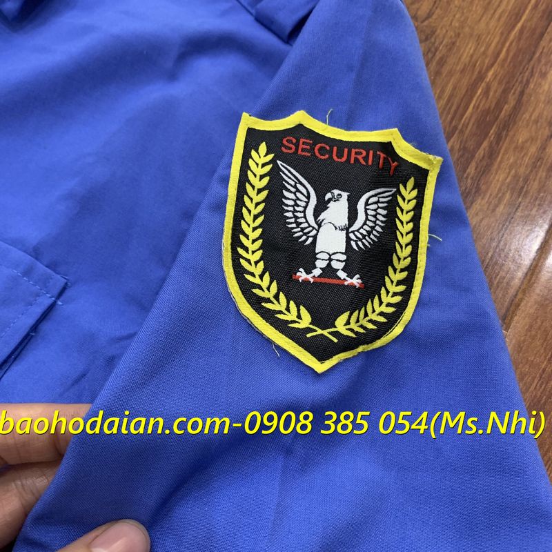 Áo bảo vệ ngắn tay màu xanh đậm vải kate Mỹ thấm hút mồ hôi