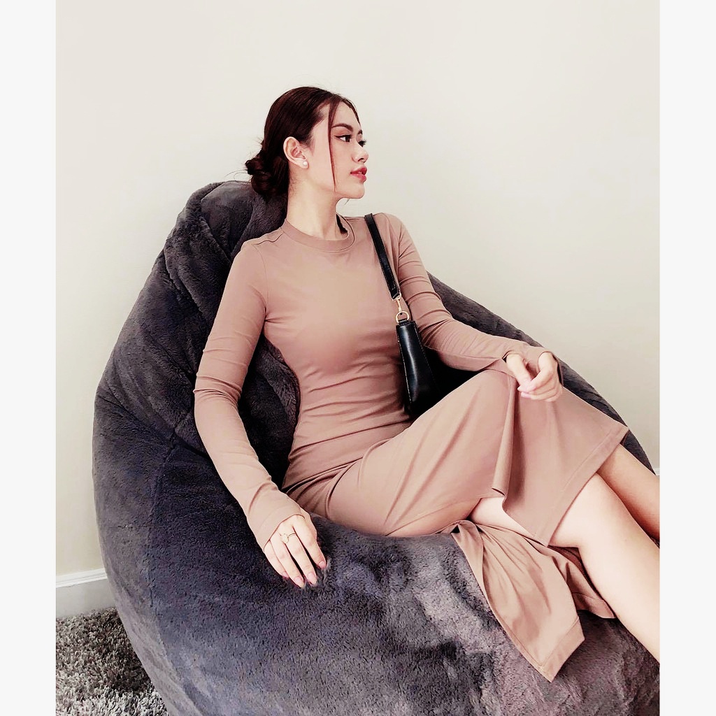 Đầm body tay dài xẻ tà bên có 3 màu đen- nâu -xámchất thun borip co giãn tốt, váy body nữ cổ tròn MIDORI247