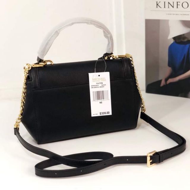 Túi đeo chéo michael kors