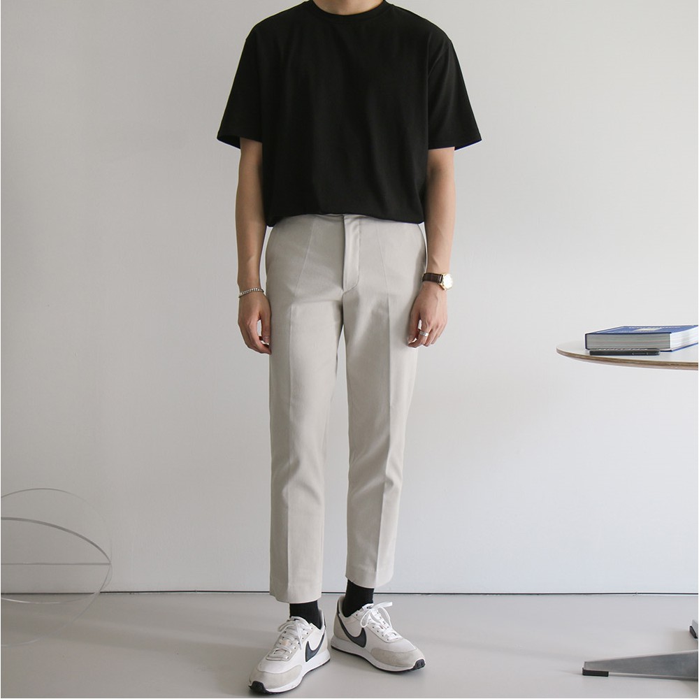 Áo thun nam đen trơn ngắn tay vải cotton cổ bo tròn thương hiệu RYAN form rộng phong cách Hàn Quốc | BigBuy360 - bigbuy360.vn