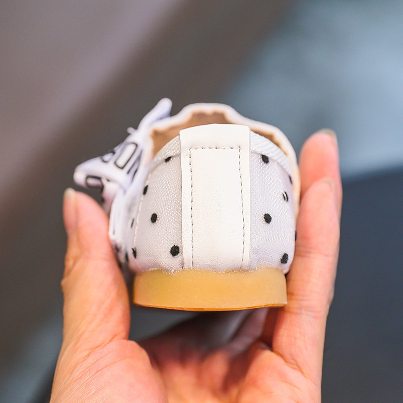 Giày búp bê chấm bi có quai ngang xinh xắn cho bé gái