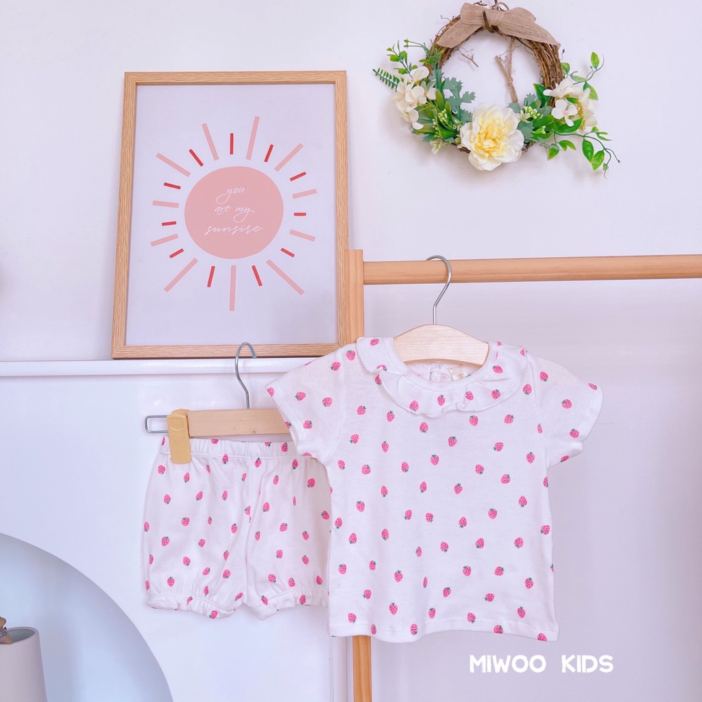 Bộ cộc tay Miwoo cổ bèo hoạ tiết dễ thương cho bé đi chơi, đi học