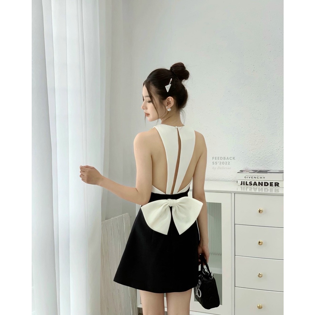 Yumi dress cổ yếm hở lưng nơ bản to