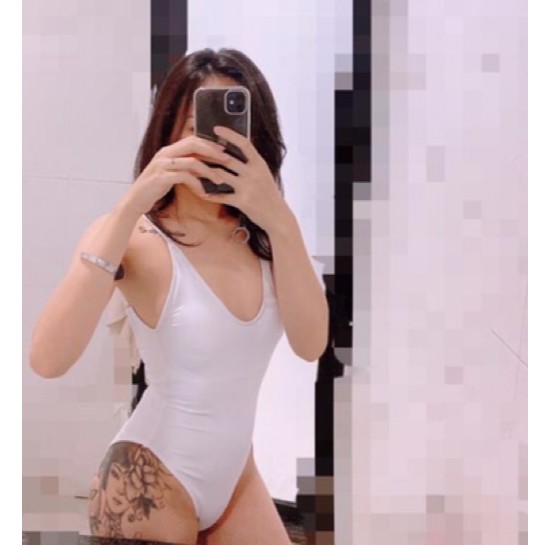 Bikini, Áo tắm khoét mông màu trắng sexy SỸ THANH (hình chụp thật)