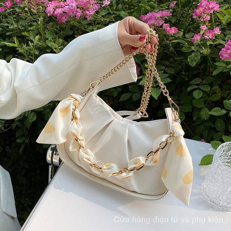 Túi xách vai kiểu đám mây thời trang mùa hè 2022 cho nữ