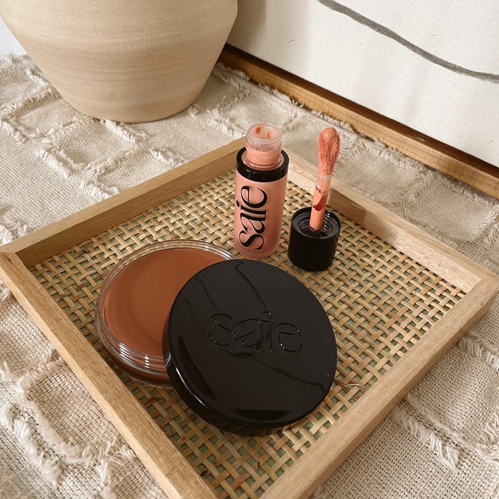 Kem tạo khối Saie Sun Melt Natural $32