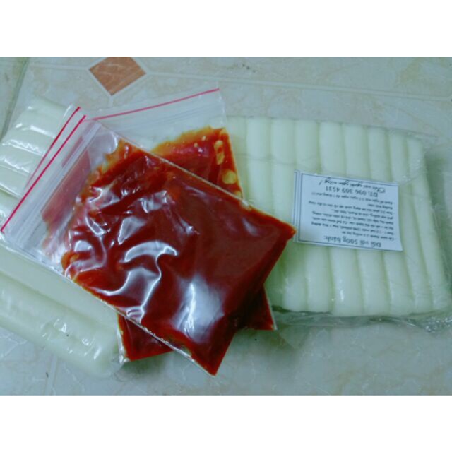 Set bánh gạo cay tokbokki 500g bánh kèm sốt tương ớt hàn