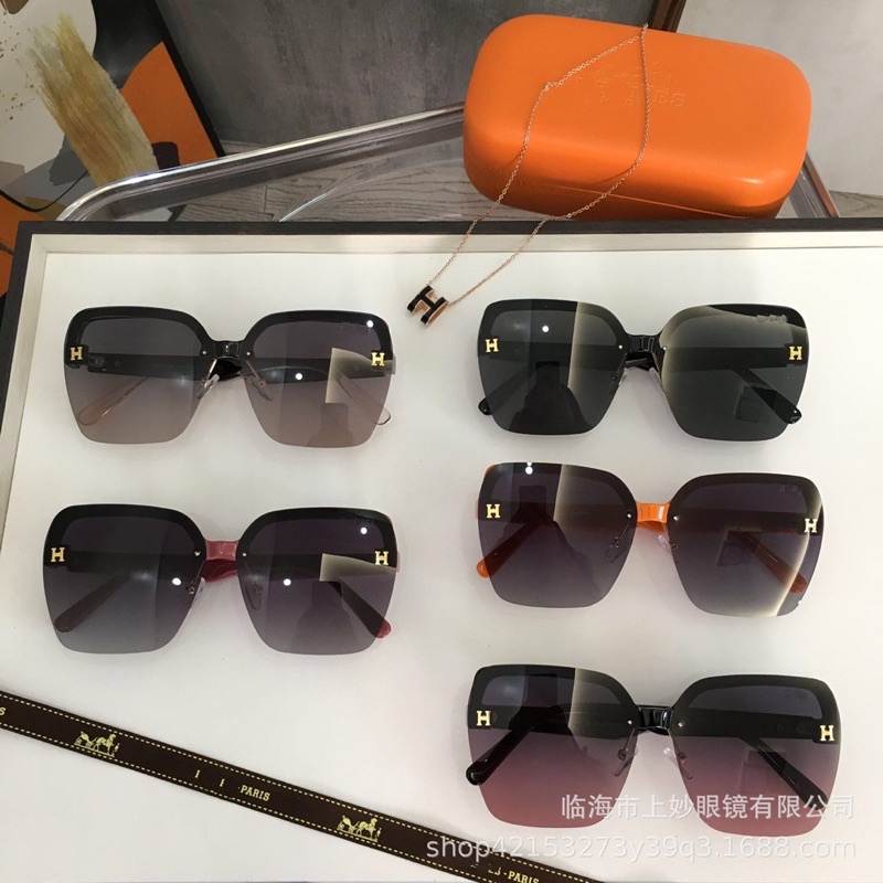 Kính mắt nội địa chữ H/K2835 | BigBuy360 - bigbuy360.vn